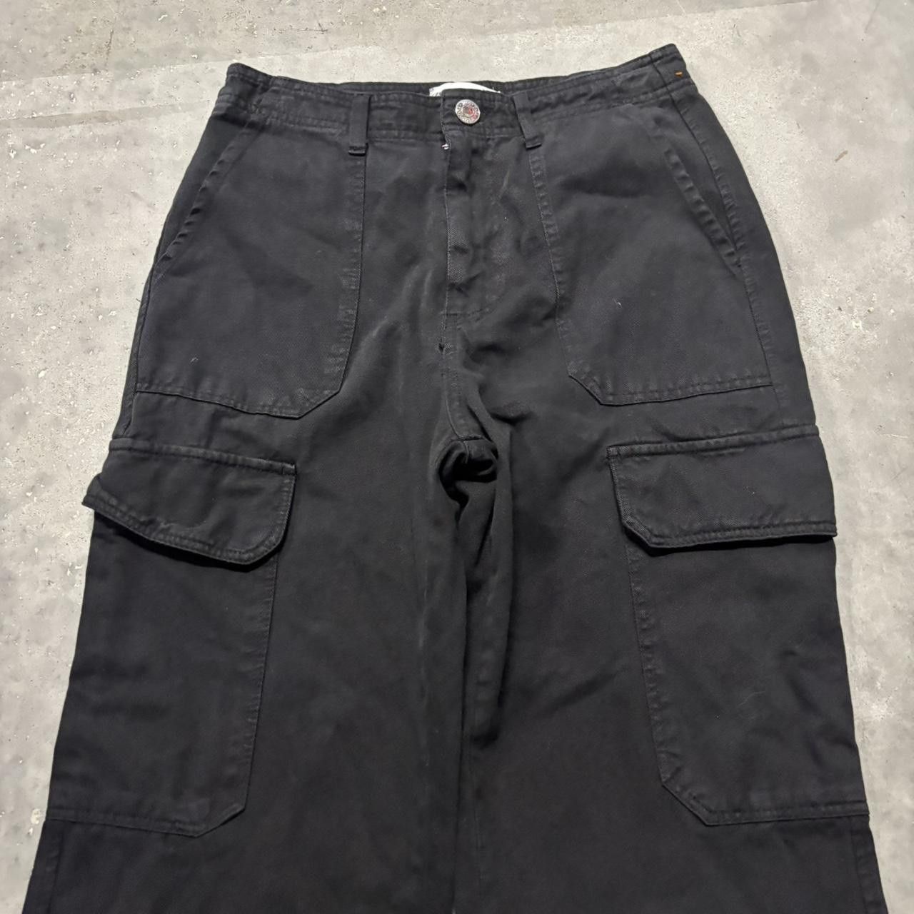 Japanese Brand × Vintage Crazy Vintage Y2K/2000s Black Streetwear Cargo Pants! Size US 26 / EU 42 - 5 Thumbnail