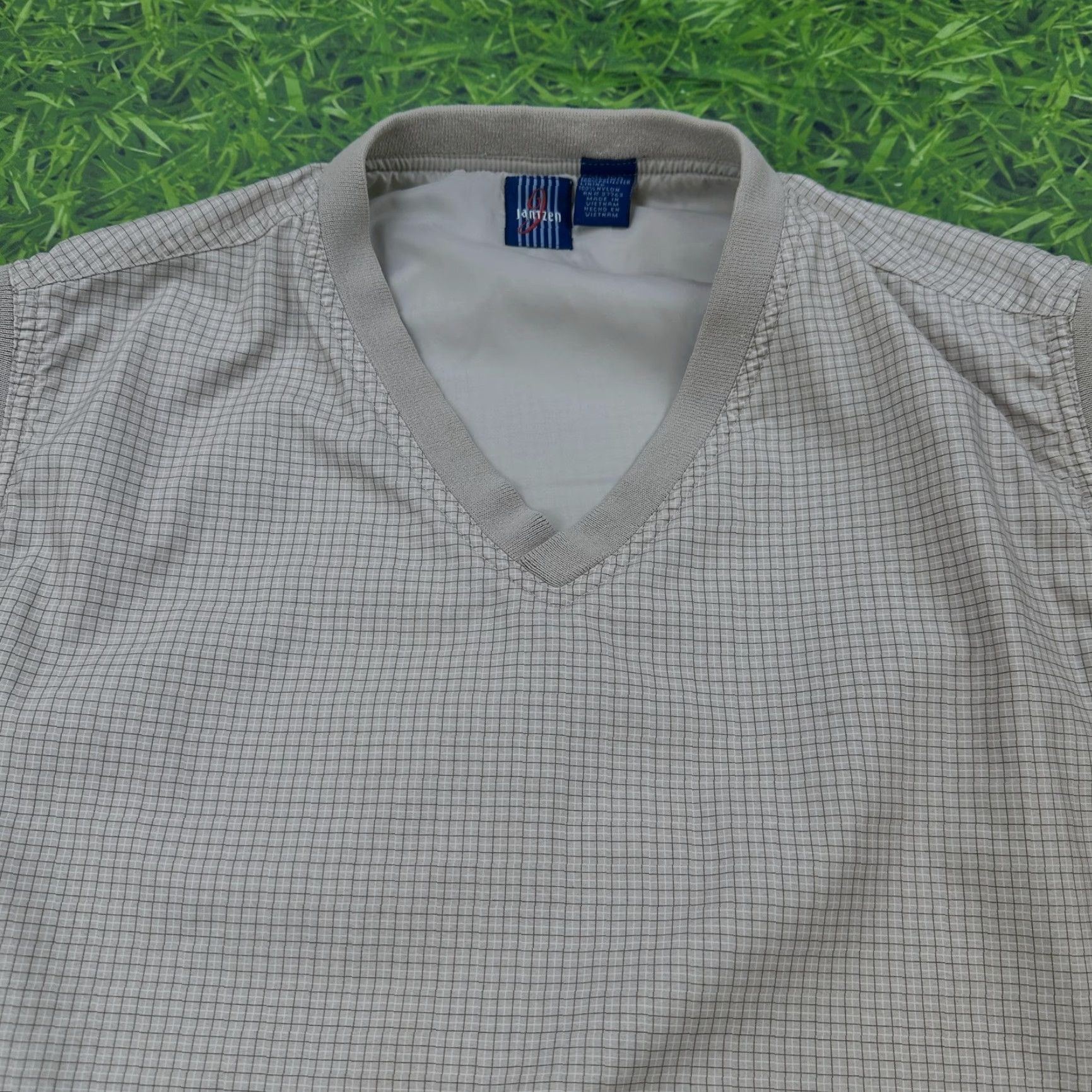 Jantzen Jantzen Mens XL Tan Plaid V Neck Windbreaker Nylon Lined Vest Golf Preppy Lightweight Jacket Size US XL / EU 56 / 4 - 3 Thumbnail