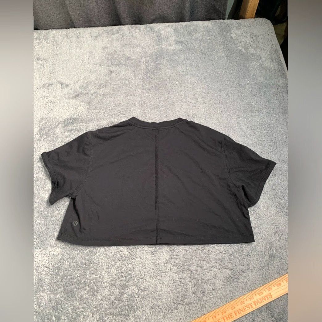 Lululemon Lululemon Black Women's Crop Top M Regular Casual Shirt Women Mens? Wait. Size M / US 6-8 / IT 42-44 - 6 Thumbnail