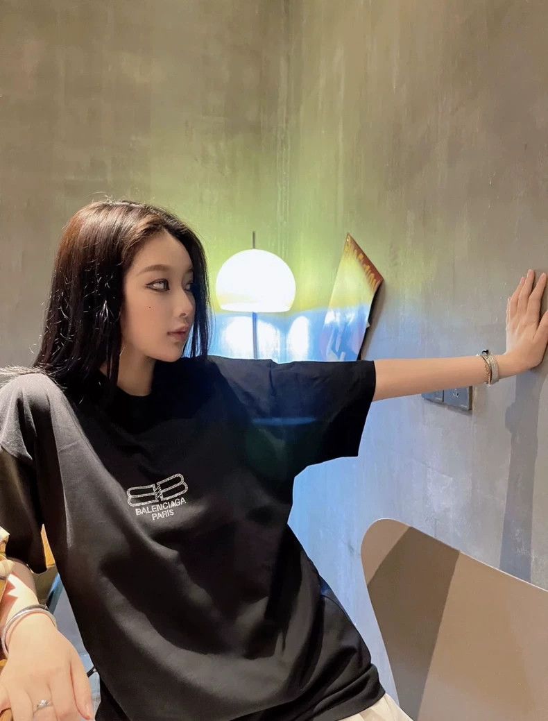Other Balenciaga Black diamond logo short sleeve os xs size Size US XS / EU 42 / 0 - 7 Thumbnail