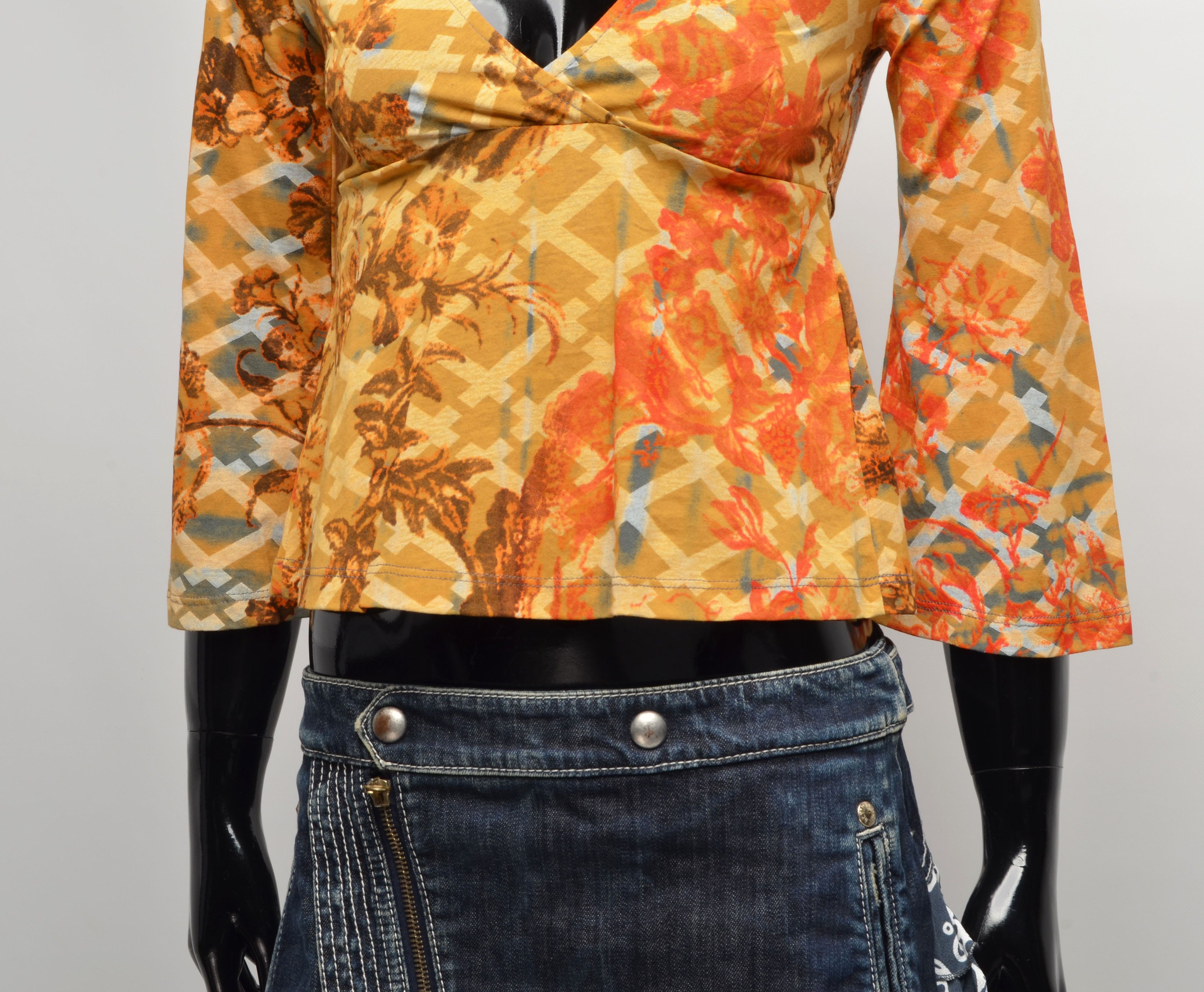 Custo Barcelona Vintage Custo Barcelona Y2K Long Sleeve Top Size XS / US 0-2 / IT 36-38 - 9 Thumbnail