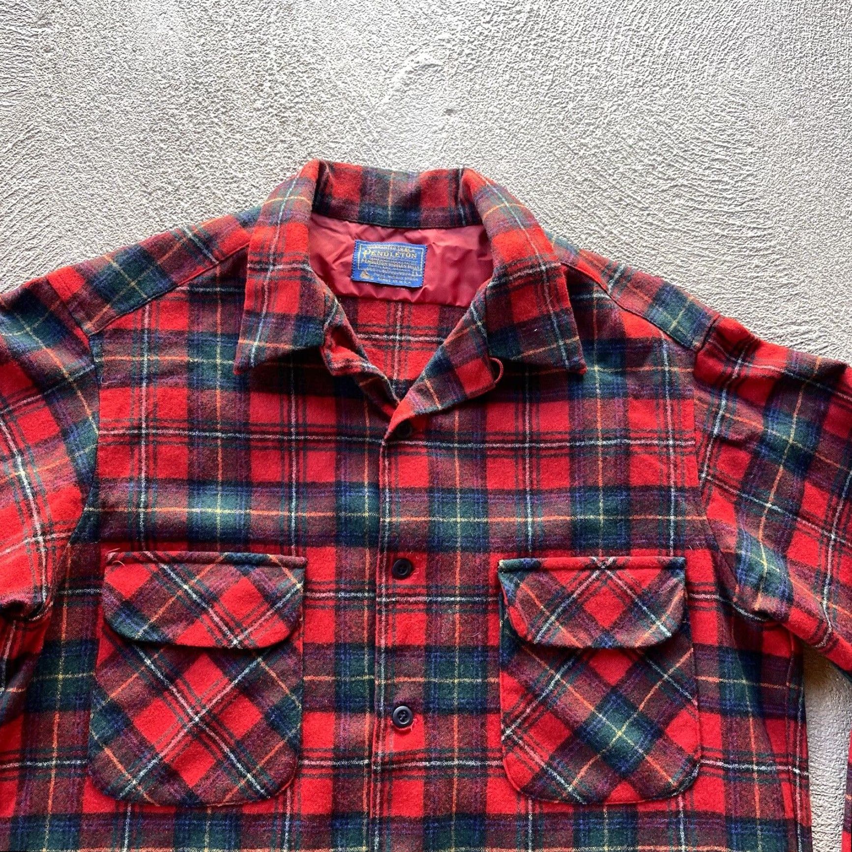 Pendleton VINTAGE Pendleton Shirt Men L Red Wool Plaid Button-Up Collared Long Sleeve Regular Fit Thread: Classic Western Pockets Mens Size US L / EU 52-54 / 3 - 2 Thumbnail
