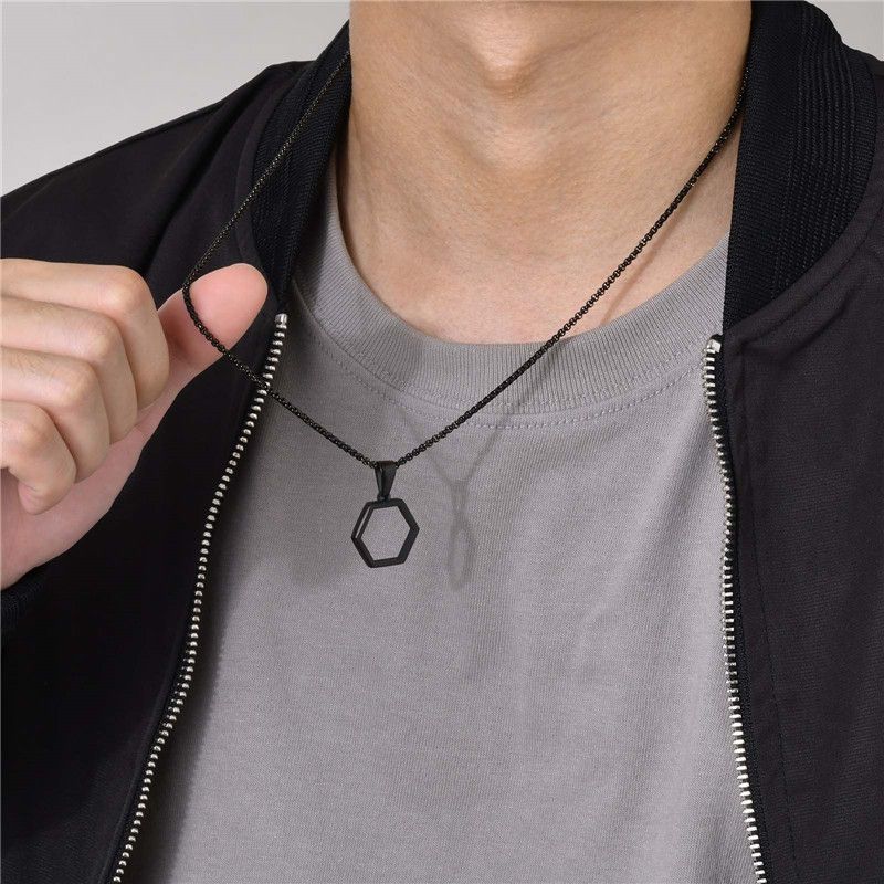 Jewelry Vintage Hollow Hexagon Necklaces Size ONE SIZE - 5 Thumbnail