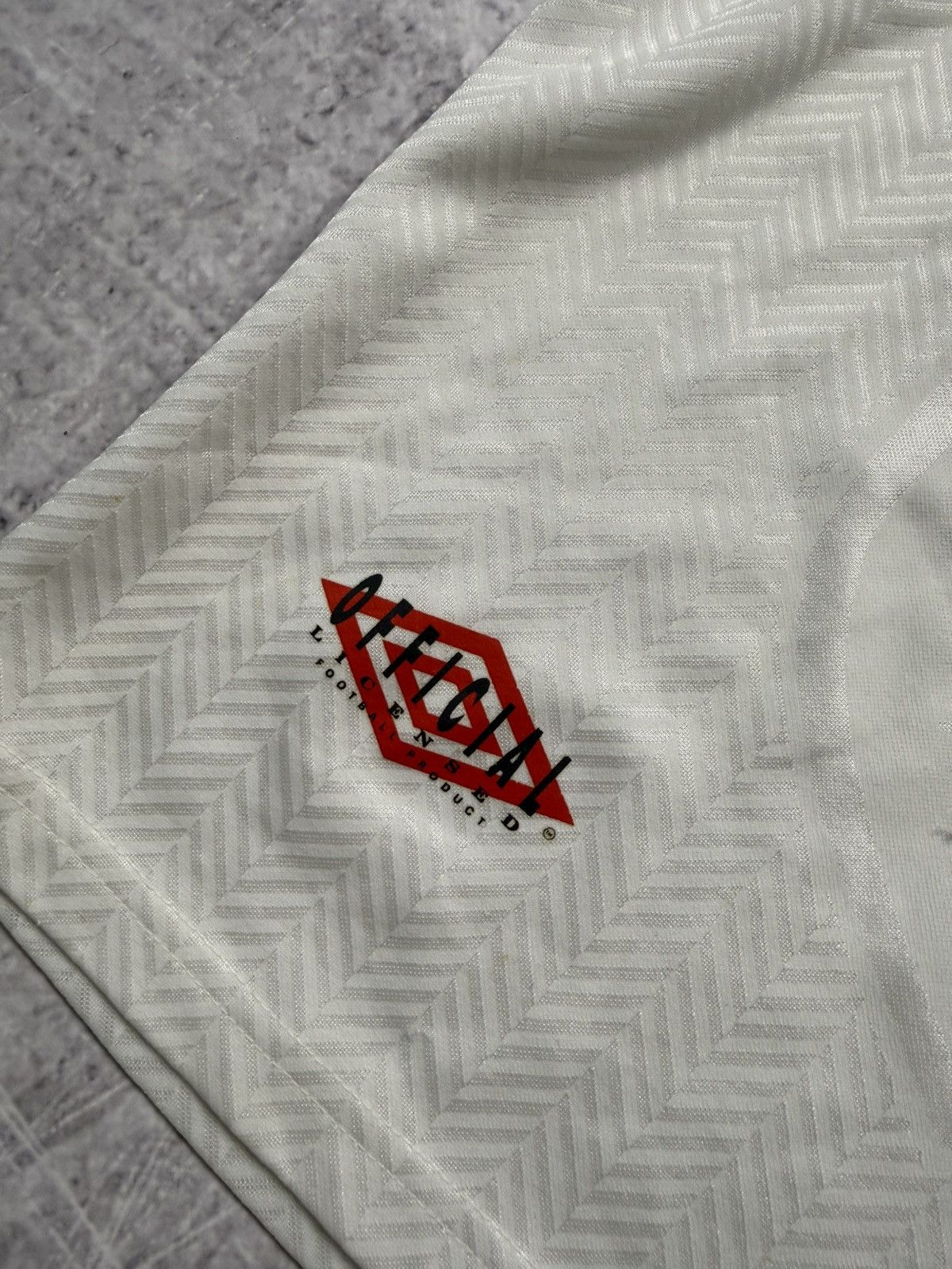 Umbro Vintage white Umbro England football jersey 1993-1995 Size US XL / EU 56 / 4 - 8 Thumbnail