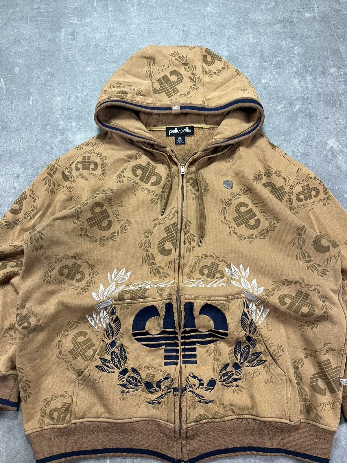 Pelle Pelle 00s Pelle Pelle Embroidered Multilogo Baggy Heavy Zip Hoodie Size US XXL / EU 58 / 5 - 6 Thumbnail