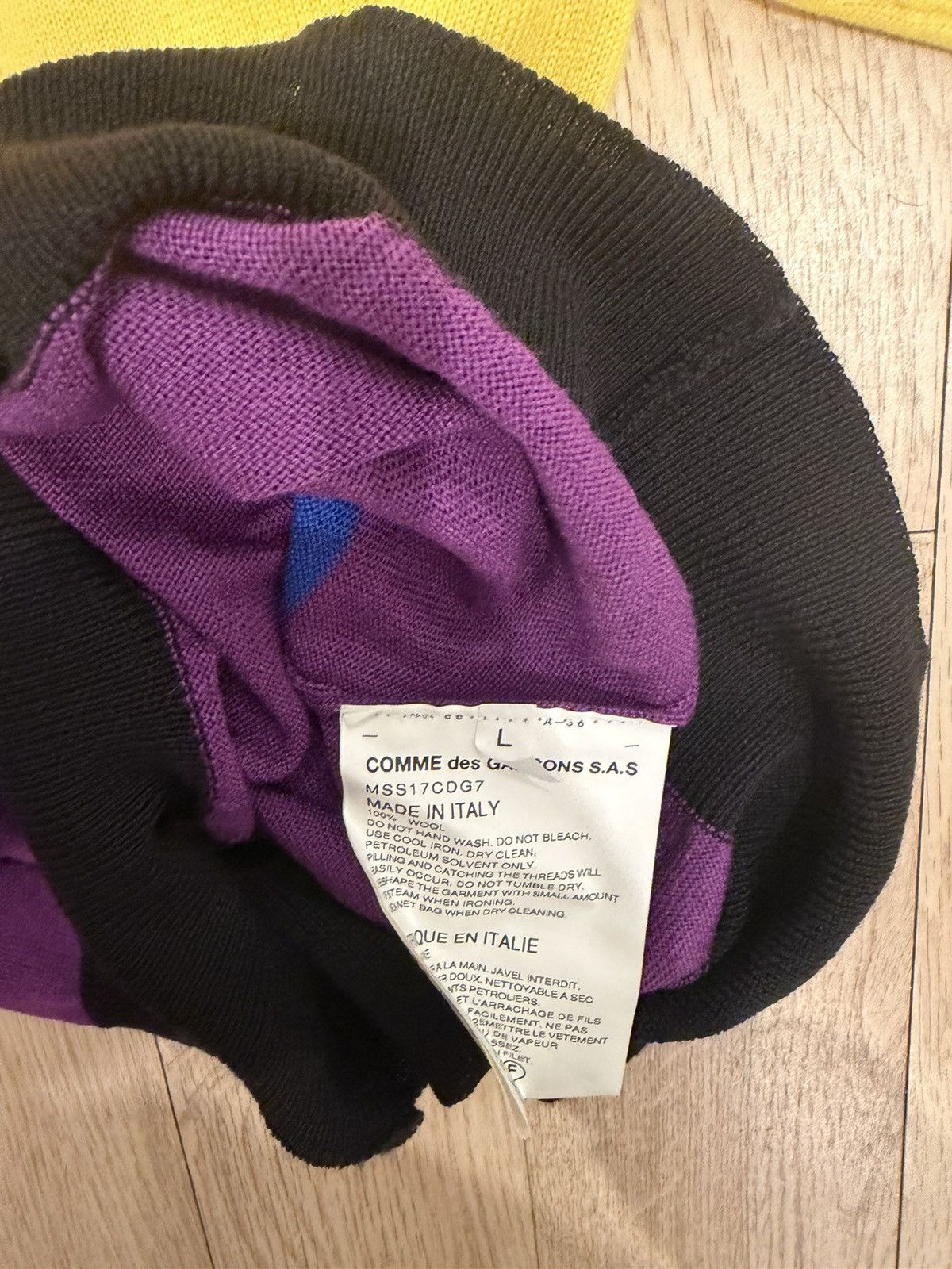 Vetements Vetements rainbow comme des garcons knit Size US L / EU 52-54 / 3 - 4 Thumbnail