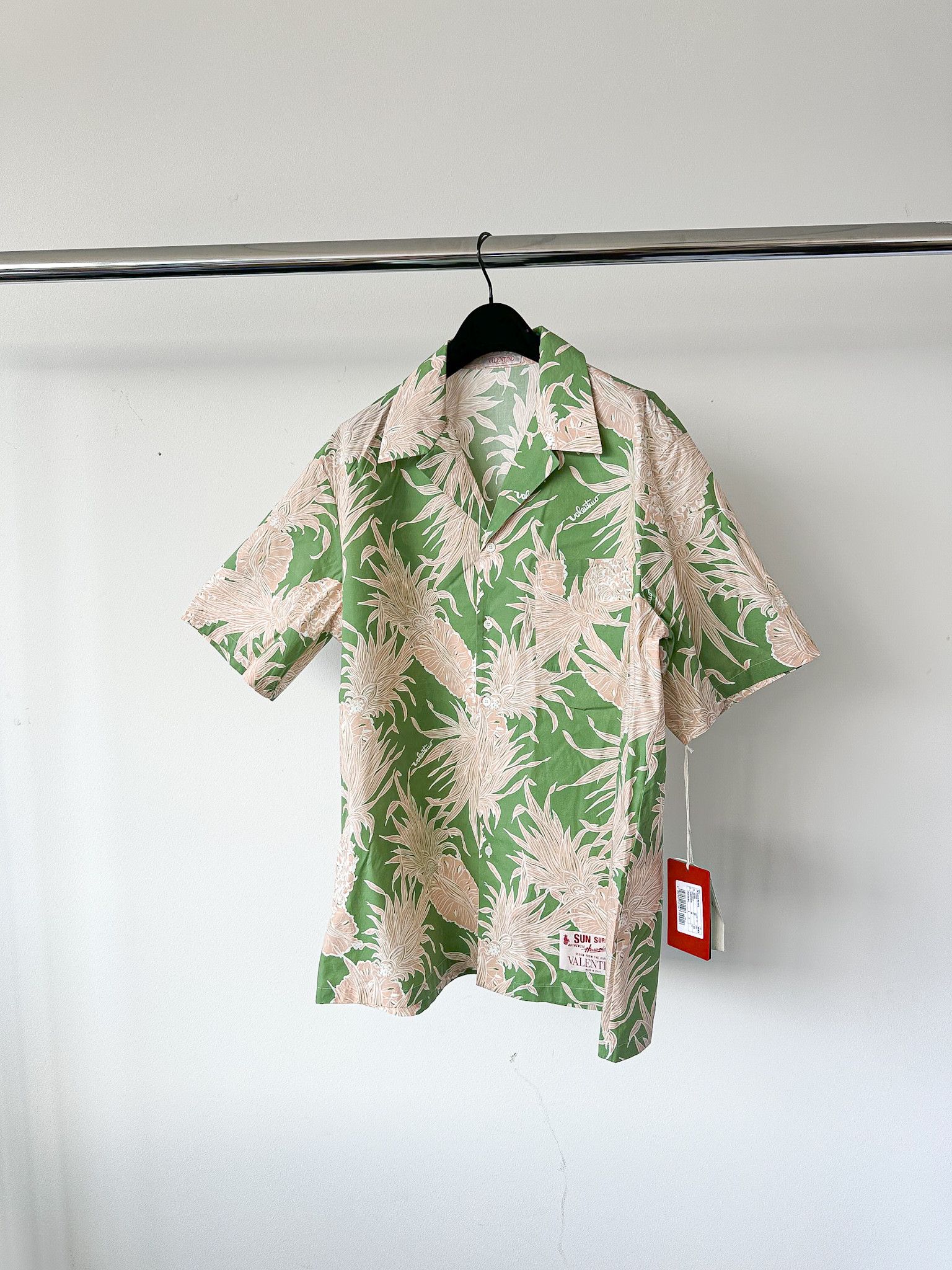 Valentino Valentino Pineapple Print Cotton Hawaiian Bowling Shirt Size US S / EU 44-46 / 1 - 1 Thumbnail