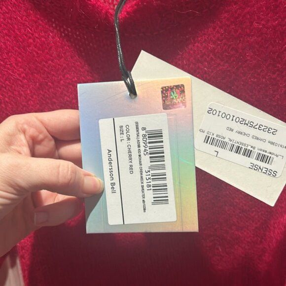 Andersson Bell ANDERSSON BELL large cherry red crew neck sweater ssense Size L / US 10 / IT 46 - 6 Thumbnail