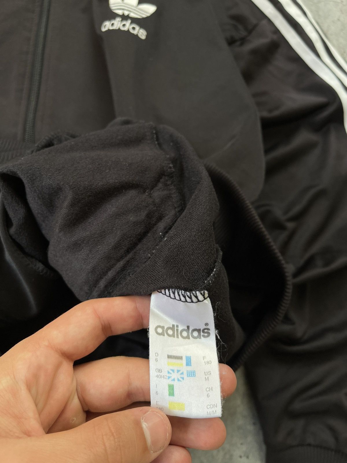 Adidas Y2K Vintage Adidas Zip Up Jacket Streetwear Style USA Rare L Size US L / EU 52-54 / 3 - 8 Thumbnail