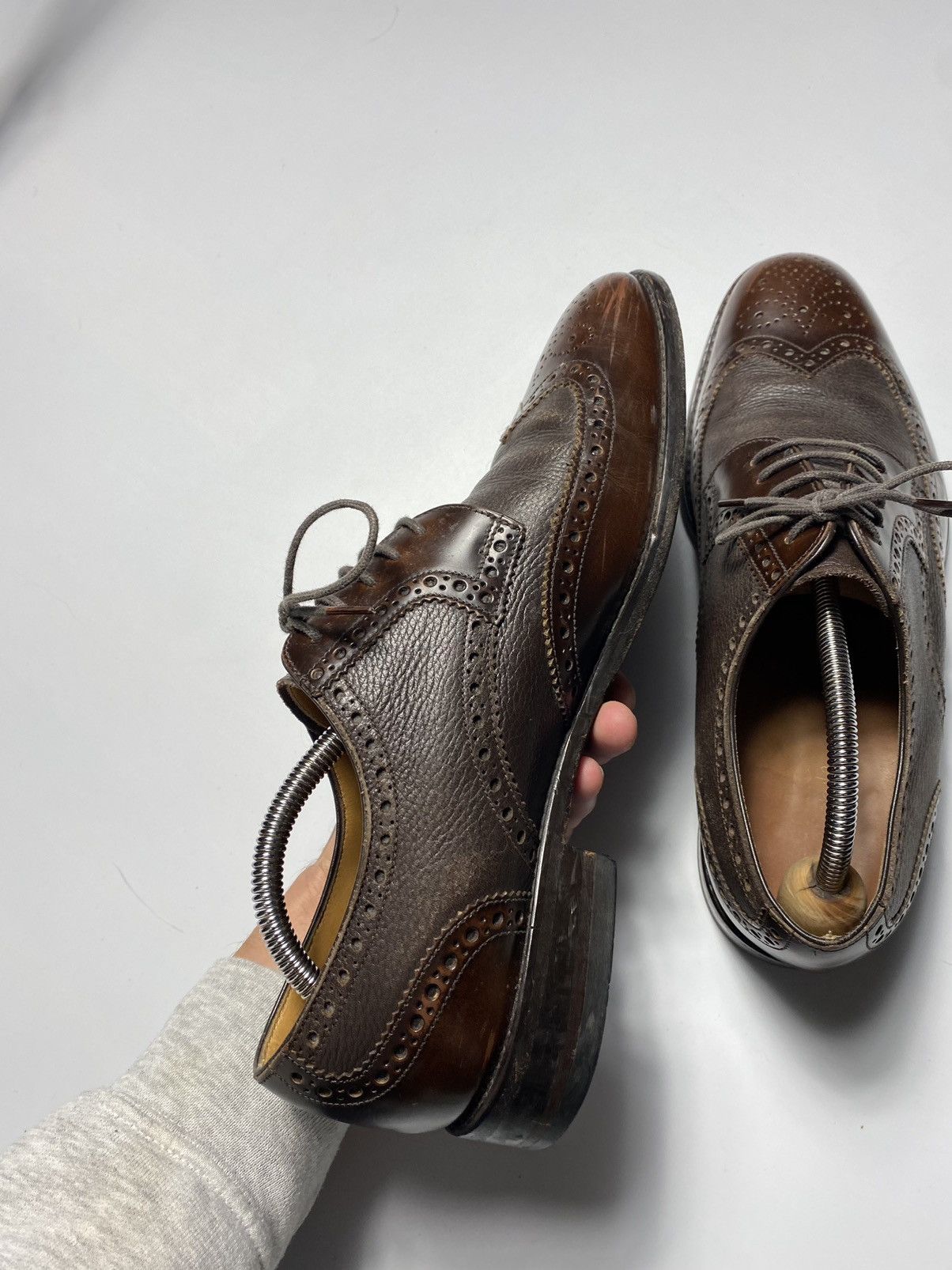 Loake Loake Lace Up Brogue Shoes Arlington size 8 Size US 8 / EU 41 - 6 Thumbnail