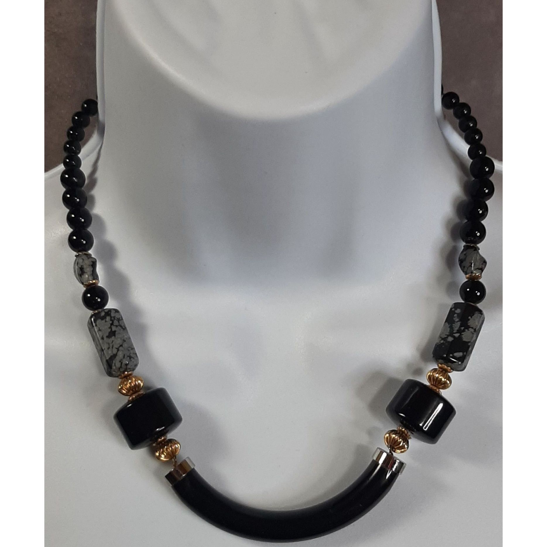 Other Vintage Black Lucite And Snowflake Obsidian Necklace Size ONE SIZE - 1 Thumbnail