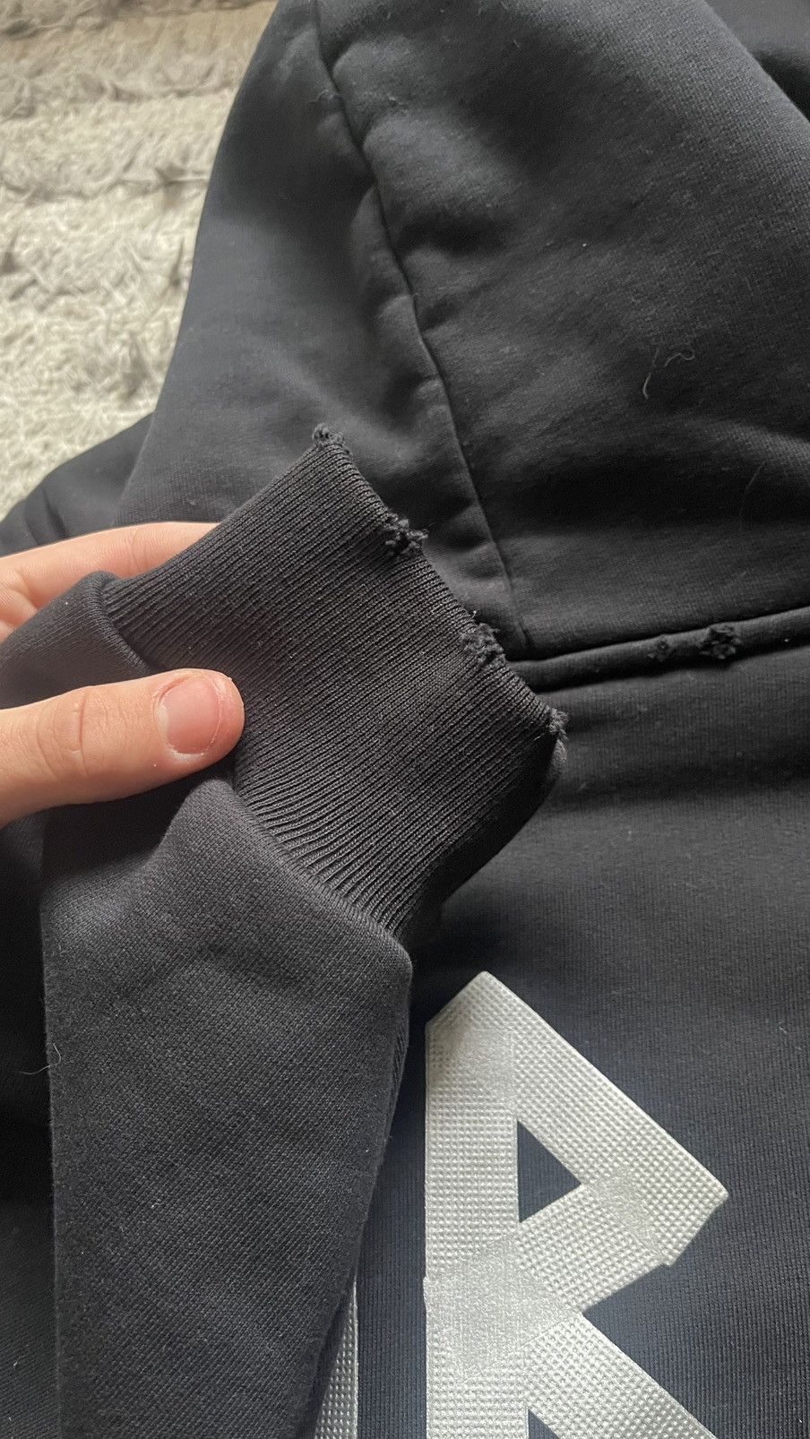 Balenciaga Balenciaga tape hoodie Size US L / EU 52-54 / 3 - 9 Thumbnail