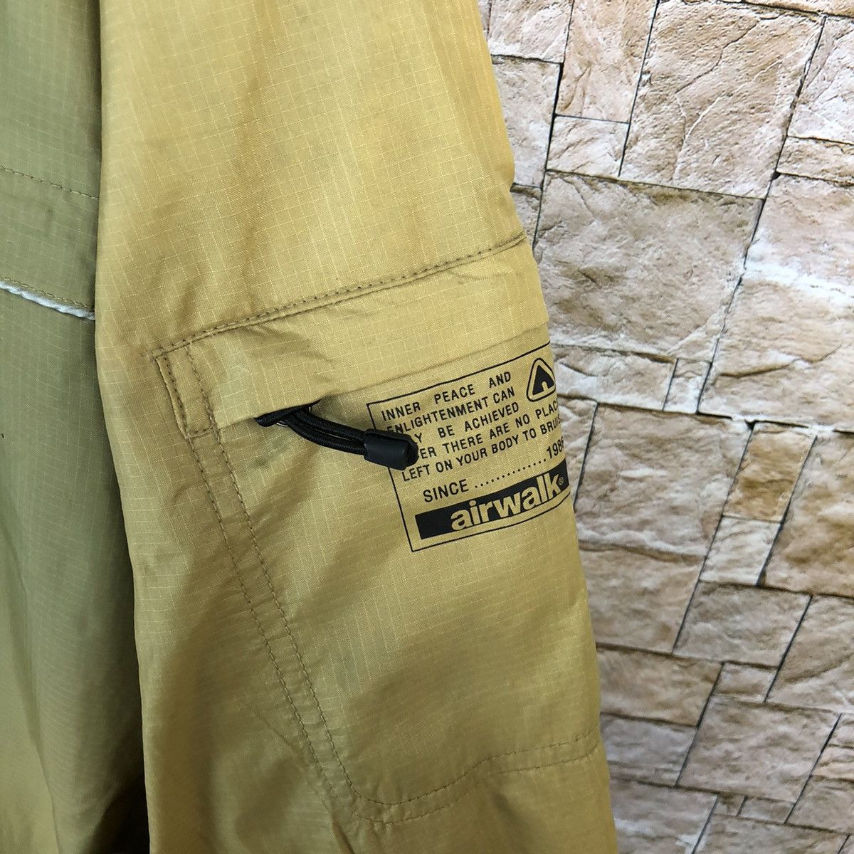 Airwalk Airwalk vintage Yellow windbreaker Light Jacket #A232 Size US XXL / EU 58 / 5 - 12 Thumbnail