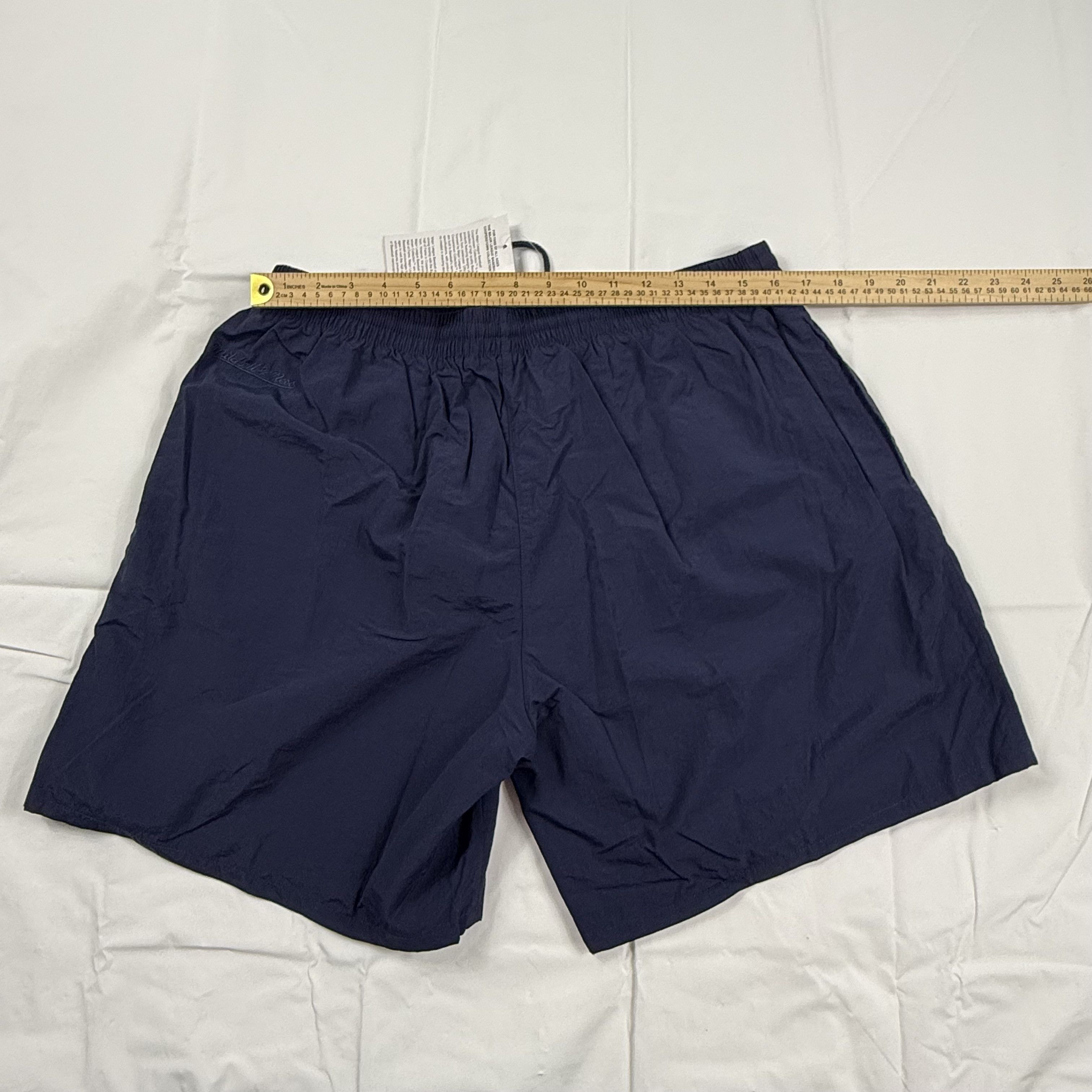 Mitchell & Ness Mitchell & Ness New York Yankees World Series Nylon Shorts Size US 39 - 11 Thumbnail