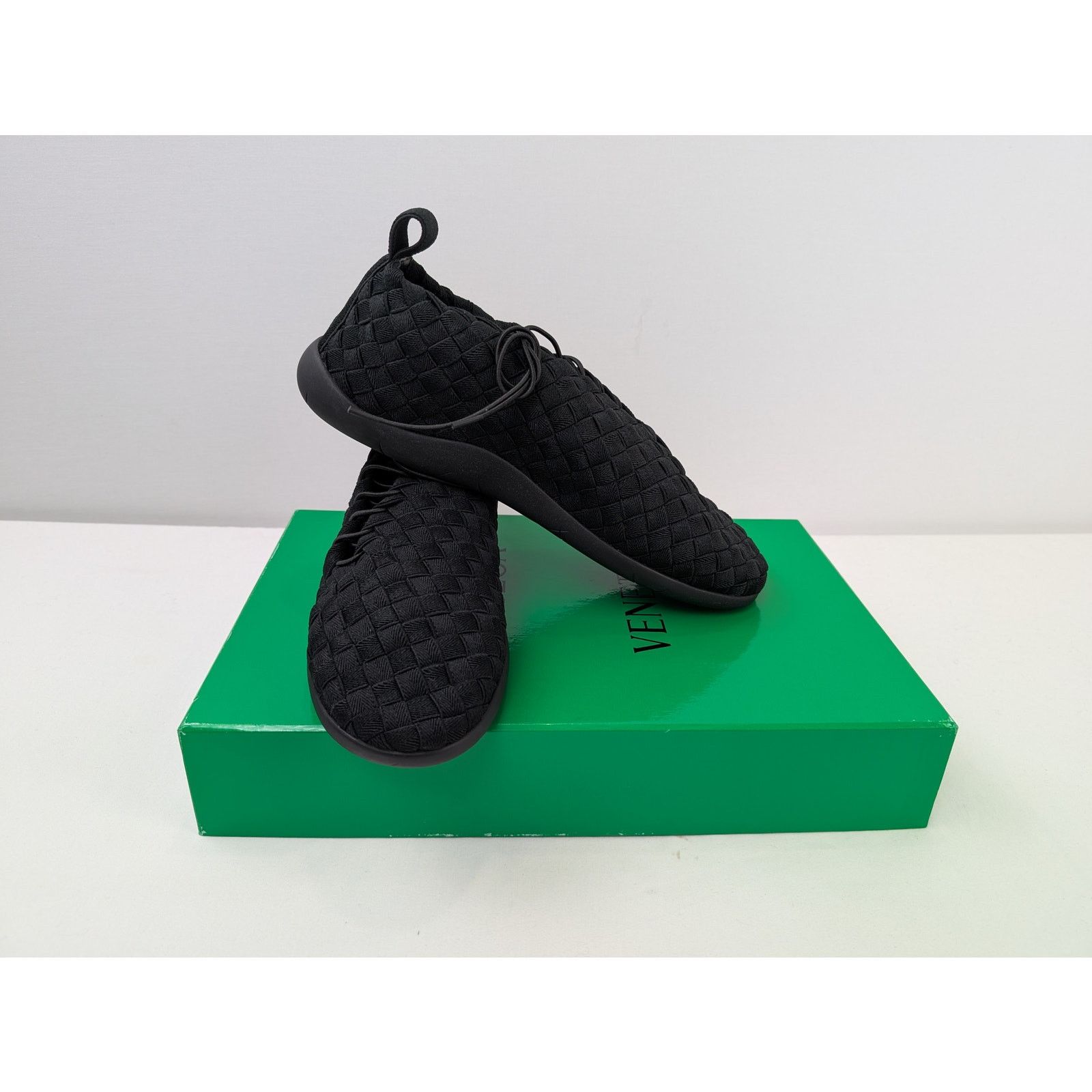Bottega Veneta o1rshd1 Intrecciato Sneakers Shoe in Black Size US 12 / EU 45 - 18 Thumbnail