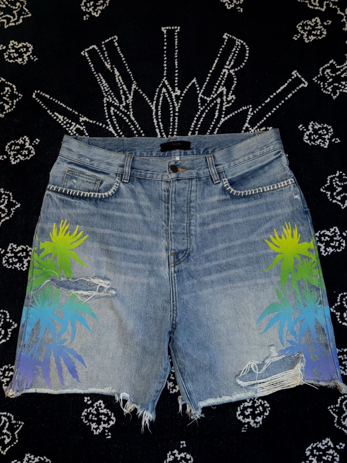 Amiri AMIRI ETERNAL HAPPINESS DENIM DISTRESSED SHORTS Size US 34 / EU 50 - 2 Thumbnail
