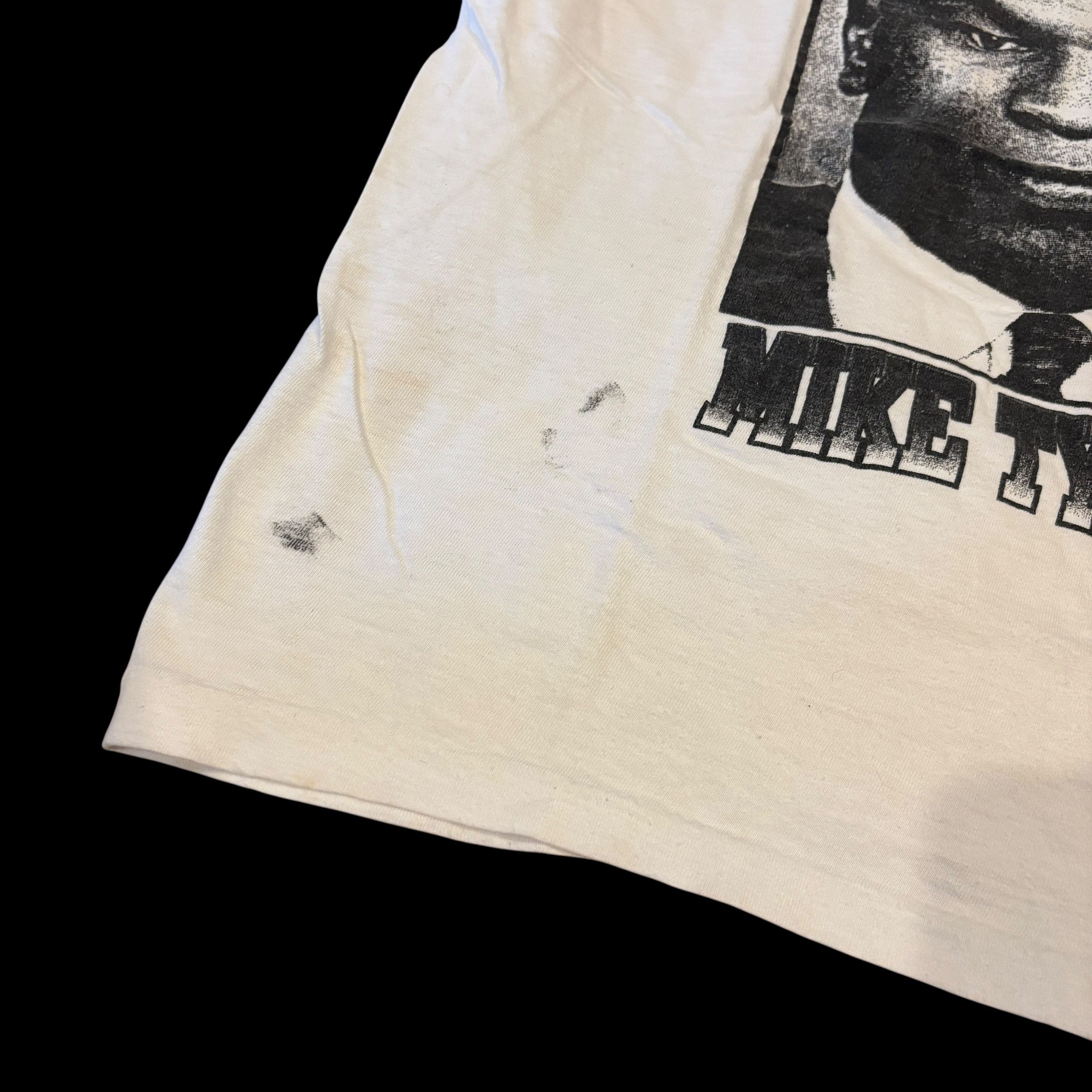 Vintage Vintage Mike Tyson T-Shirt Boxy Worn Tee Size US M / EU 48-50 / 2 - 3 Thumbnail