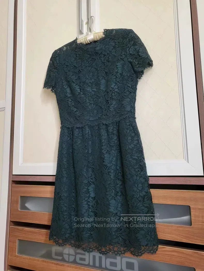 Valentino Valentino Lace dress Size S / US 4 / IT 40 - 1 Thumbnail