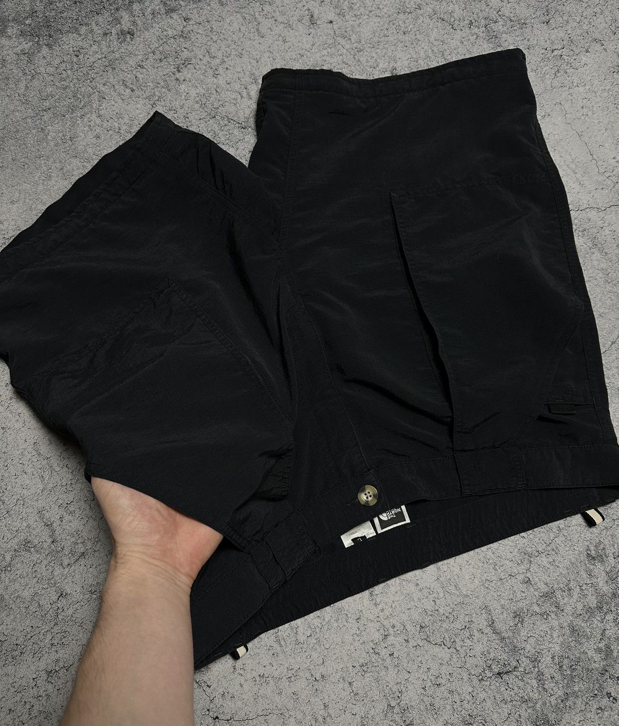 The North Face Vintage The North Face Nylon Shorts Size US 34 / EU 50 - 4 Thumbnail