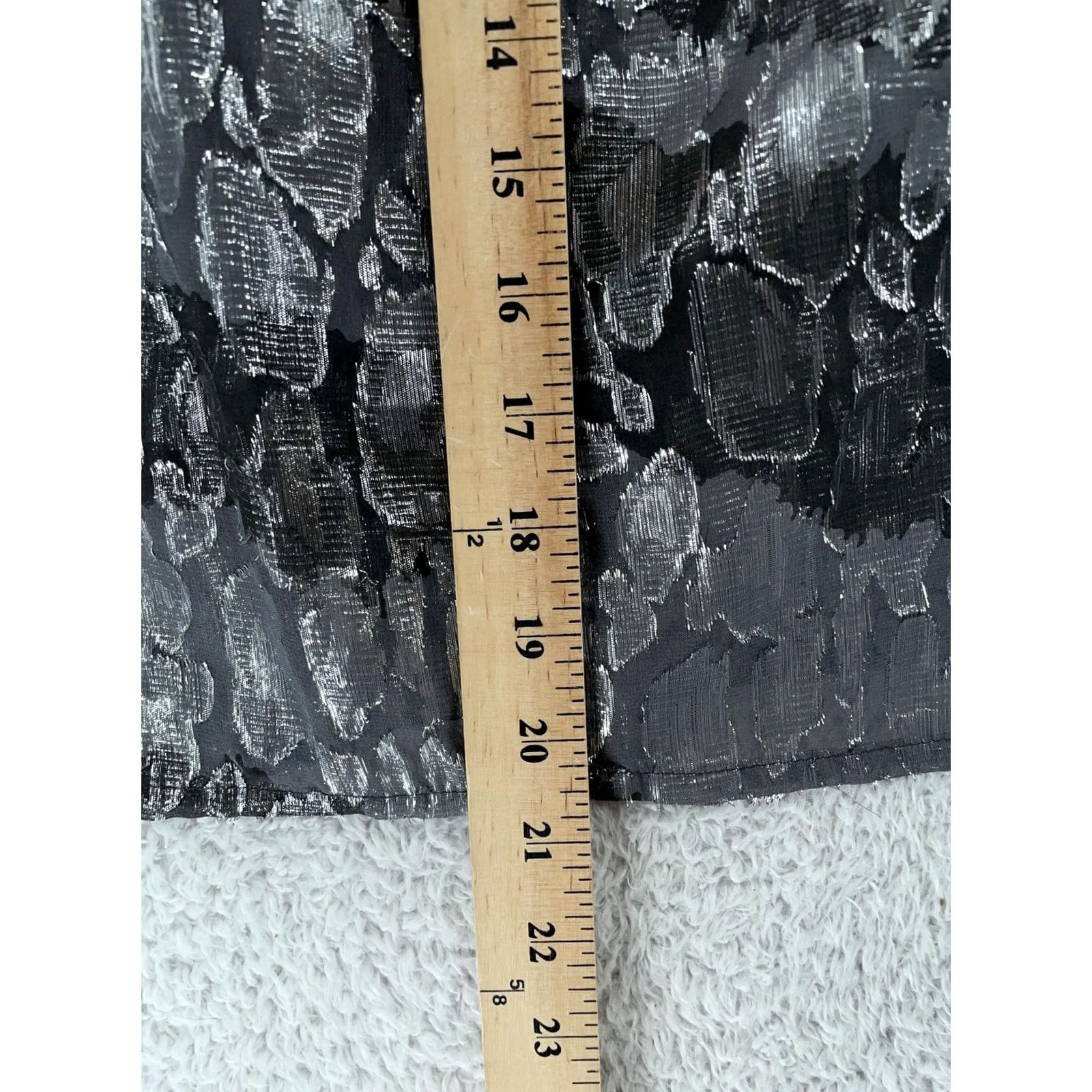 Michael Kors Michael Kors Blouse Women's 0 Black Silver Metallic Pleated Round Neck Size XS / US 0-2 / IT 36-38 - 5 Thumbnail