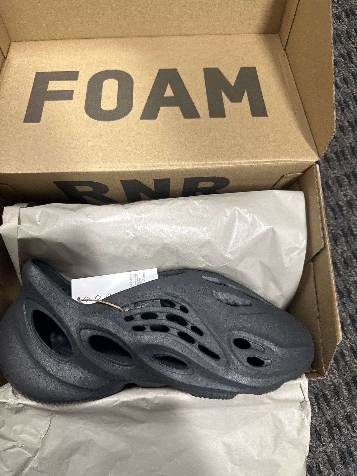 Adidas Yeezy foam runner onxy Size US 9 / EU 42 - 6 Thumbnail