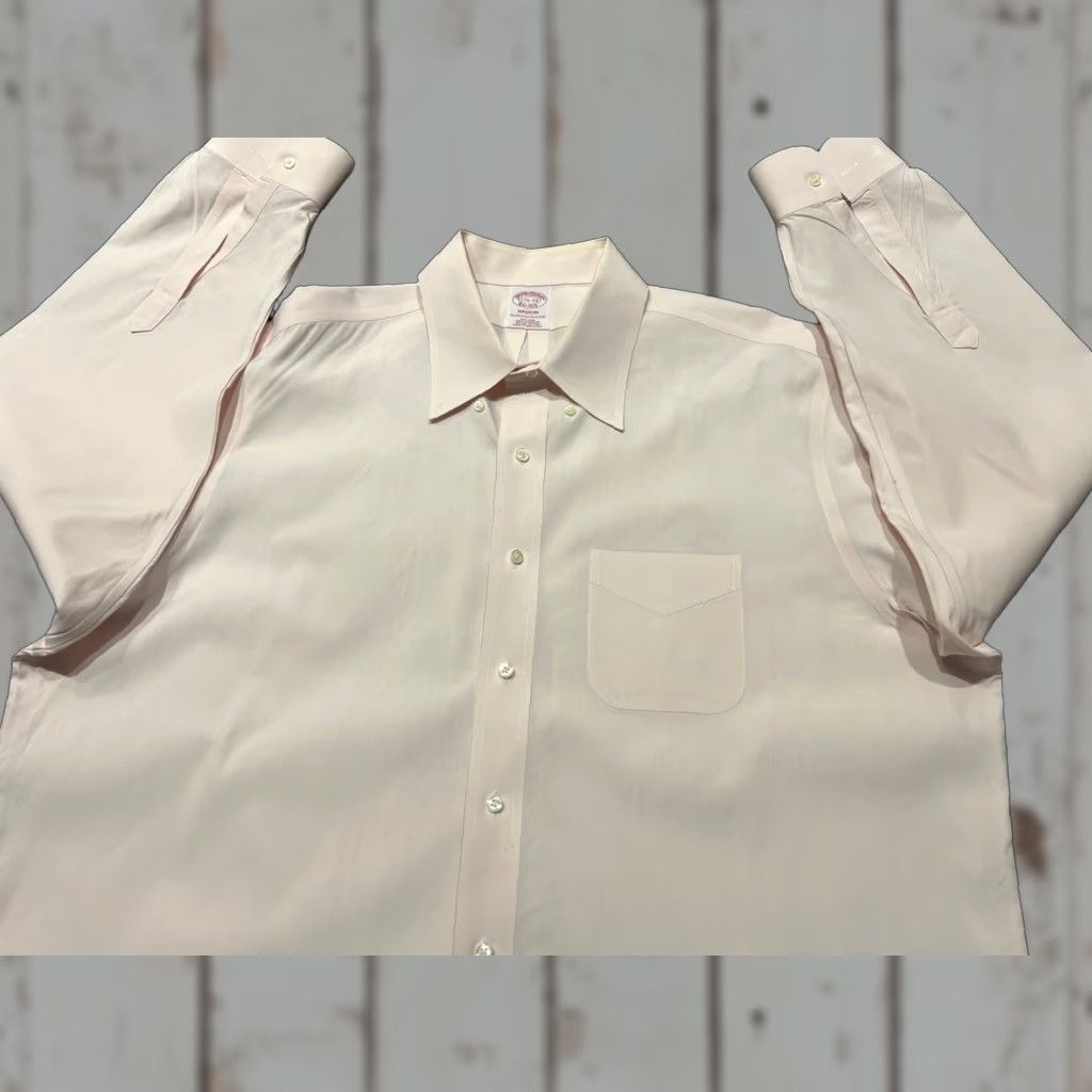Brooks Brothers Brooks Brothers Madison Pink Button-Up Dress Shirt 17.5-34 Cotton Supima Regular 1818 Madison Fit Men Shirt Long Sleeve Non-Iron Pockets Solid Size 46R - 1 Thumbnail