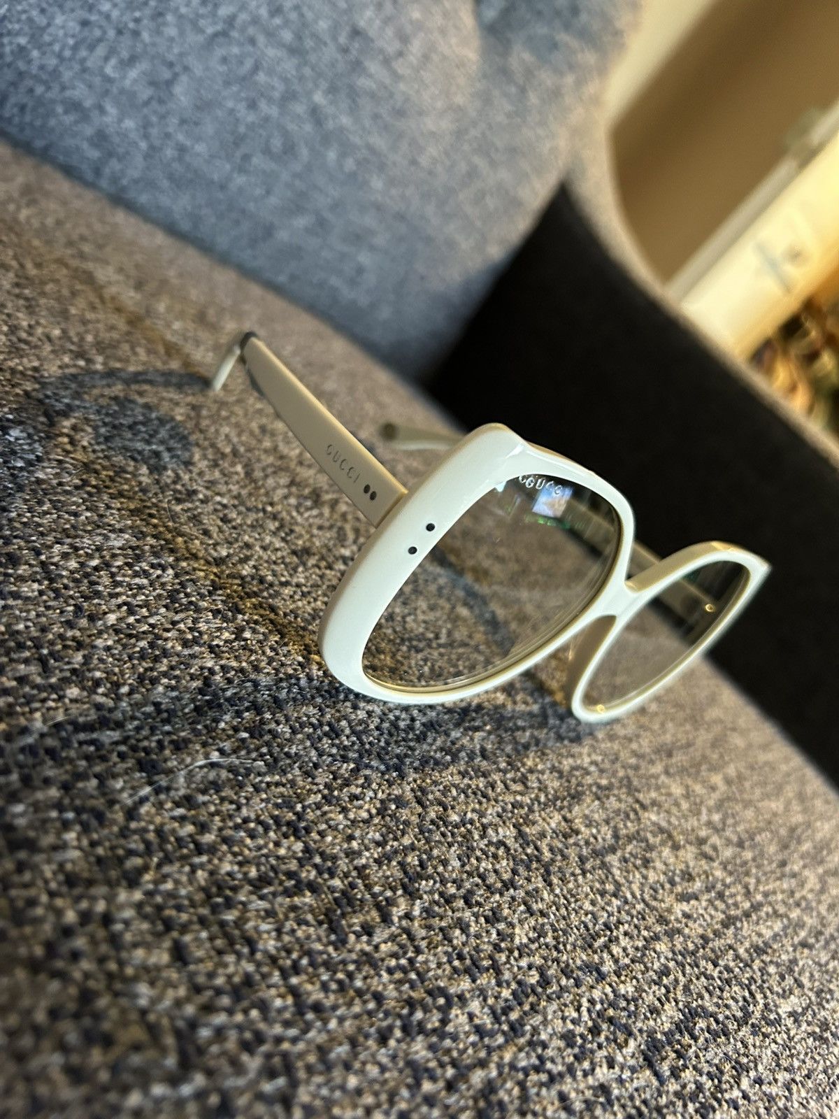 Gucci GUCCI GG0472S 005 — Ivory Butterfly Sunglasses Size ONE SIZE - 8 Thumbnail