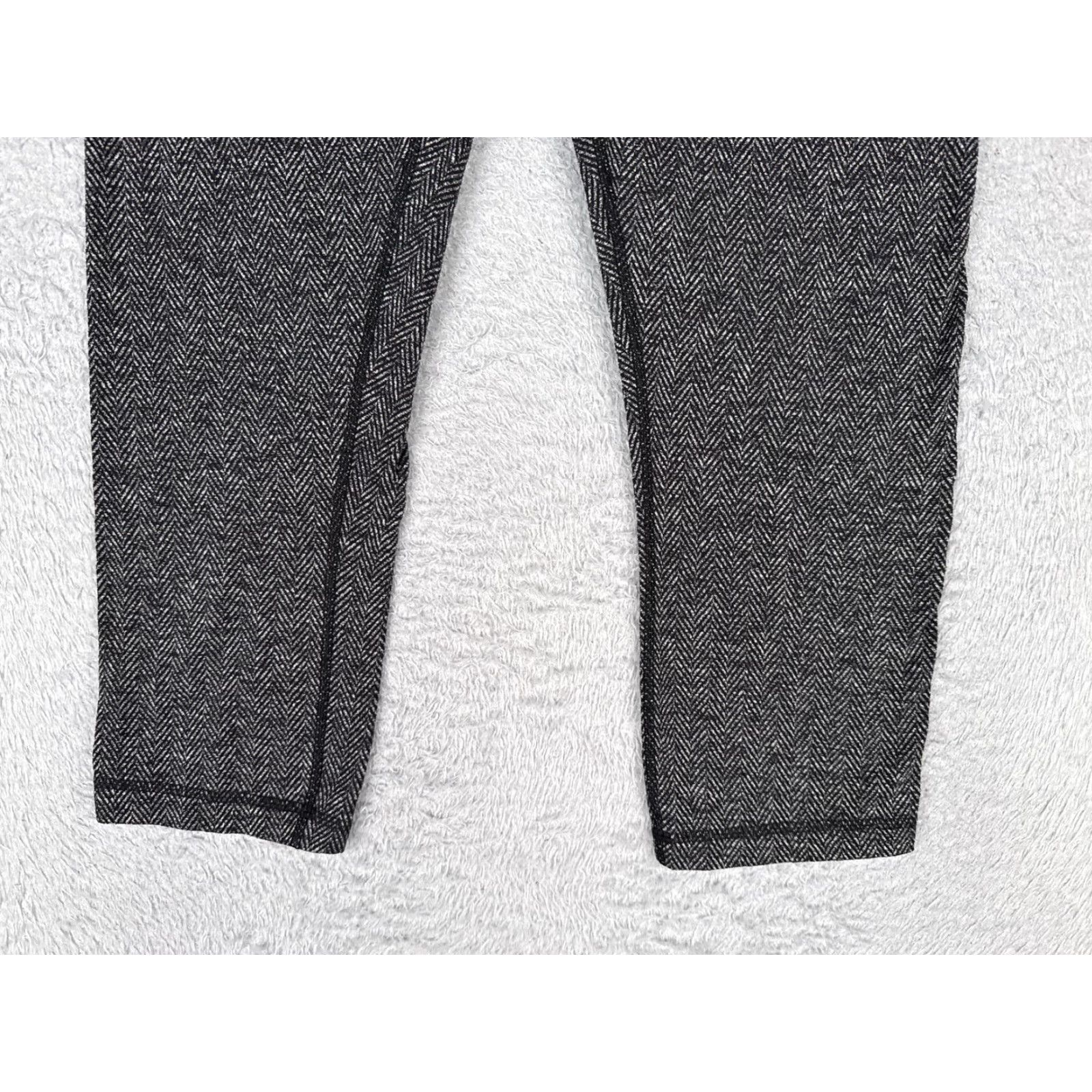 Lululemon Lululemon Wunder Under Pants Womens 12 Gray Herringbone Capri Leggings Yoga Gym Athletic Size 34" / US 12 / IT 48 - 2 Thumbnail