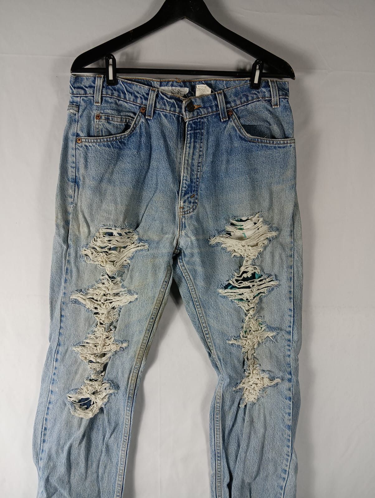 Levi's Vintage Clothing Vintage Levis 505 distressed denim rare orange tab Size US 35 - 5 Thumbnail