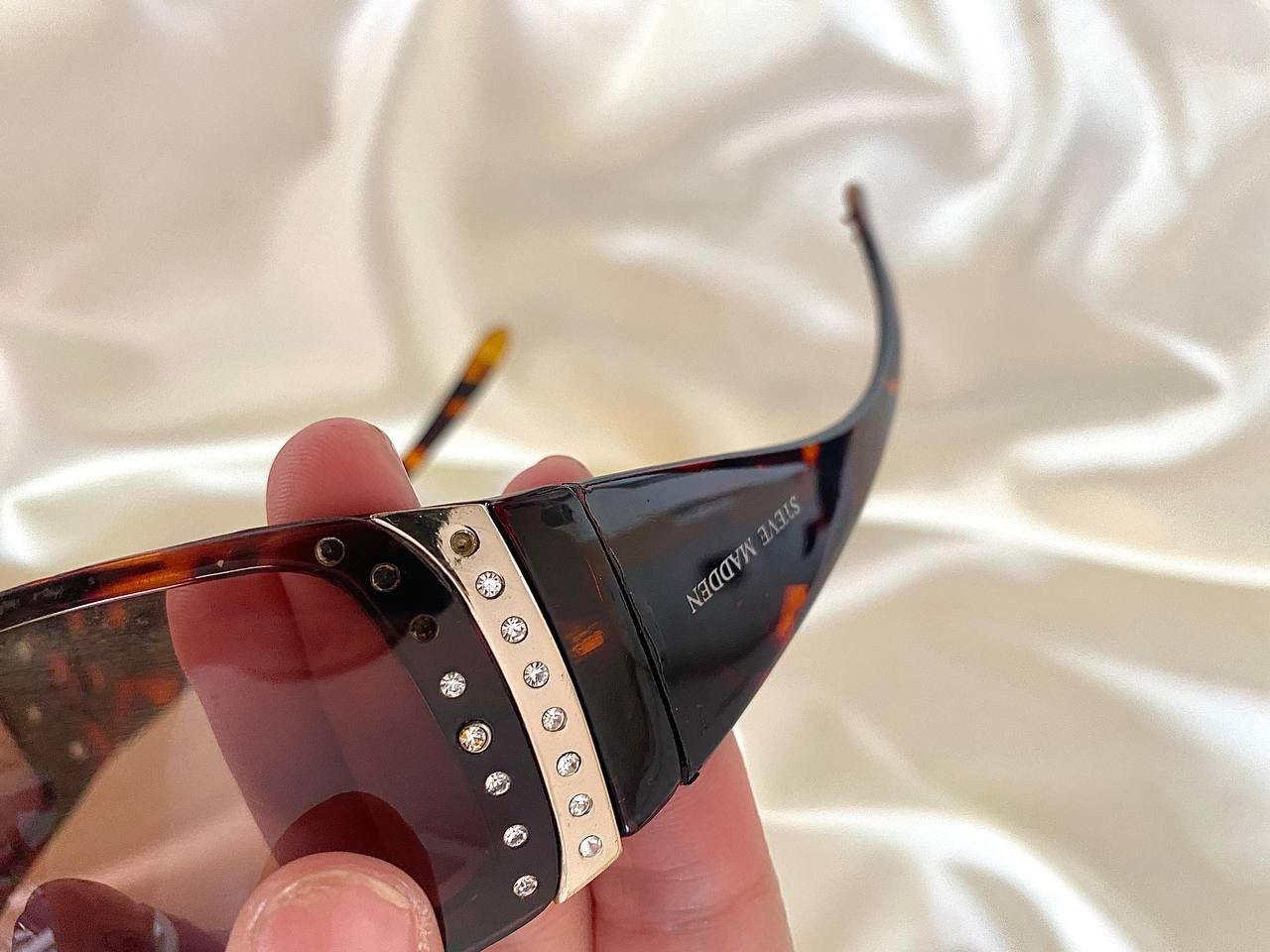 Steve Madden Vintage Steve Madden y2k sunglasses Size ONE SIZE - 7 Thumbnail