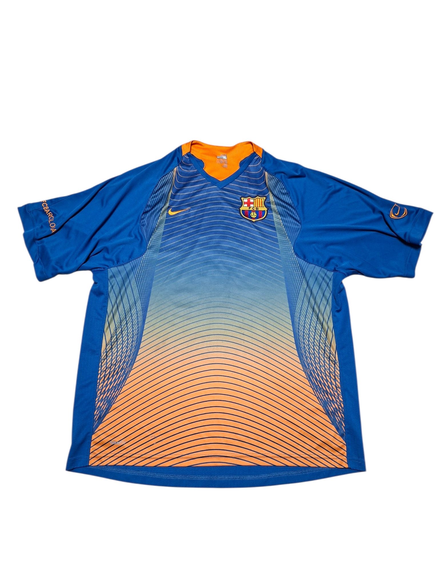 Nike RONALDINHO BARCELONA NIKE VINTAGE 2007 SOCCER JERSEY TEE Size US XL / EU 56 / 4 - 1 Thumbnail