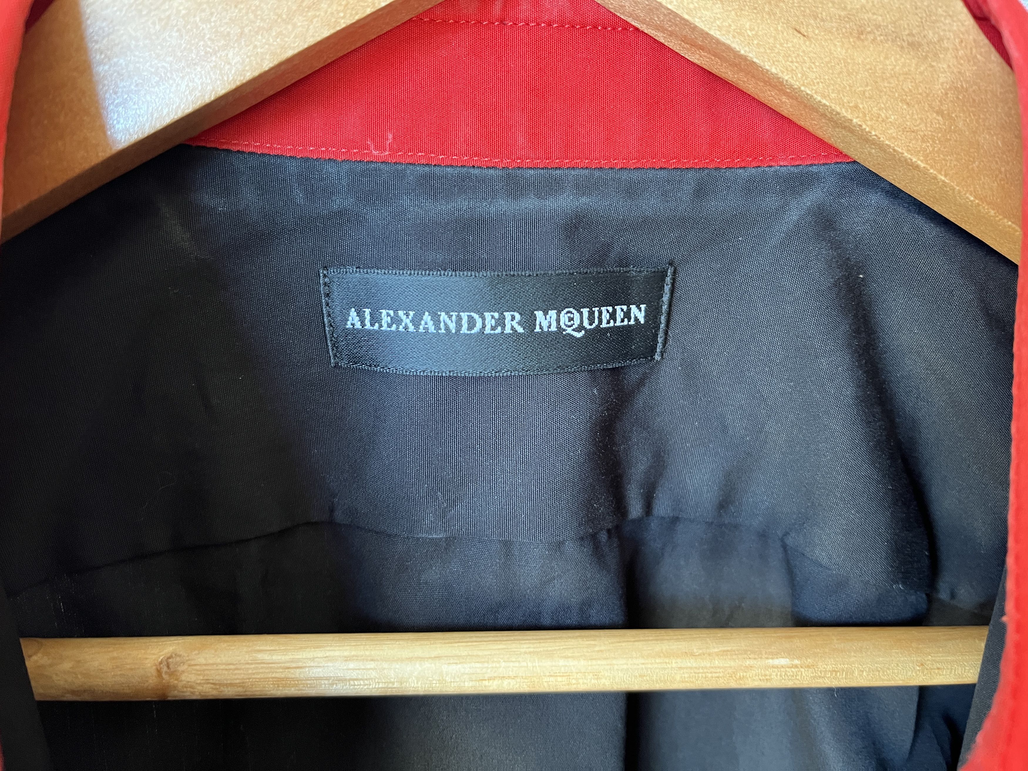 Alexander McQueen Alexander McQueen Cotton Shirt. Small. Black & Red Size US XS / EU 42 / 0 - 3 Thumbnail