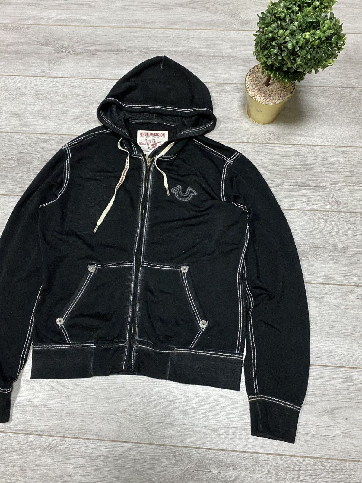 True Religion True Religion big logo Buddha vintage stitched hoodie horse Size US M / EU 48-50 / 2 - 2 Thumbnail