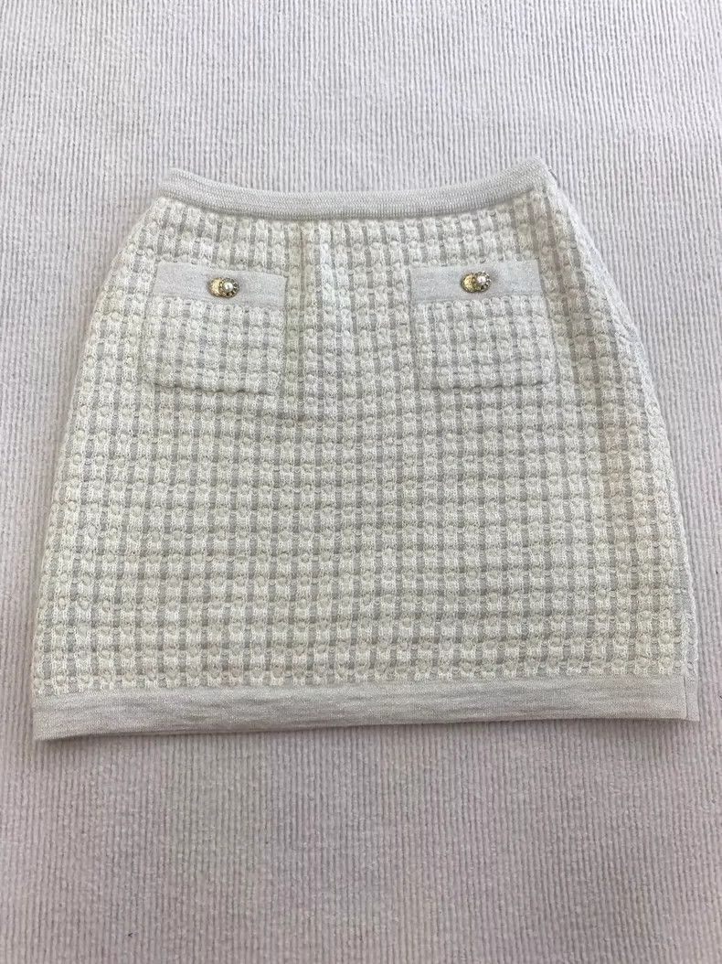 Chanel Chanel Pearl Button Knit Skirt - dmc Size US 30 / EU 46 - 1 Thumbnail