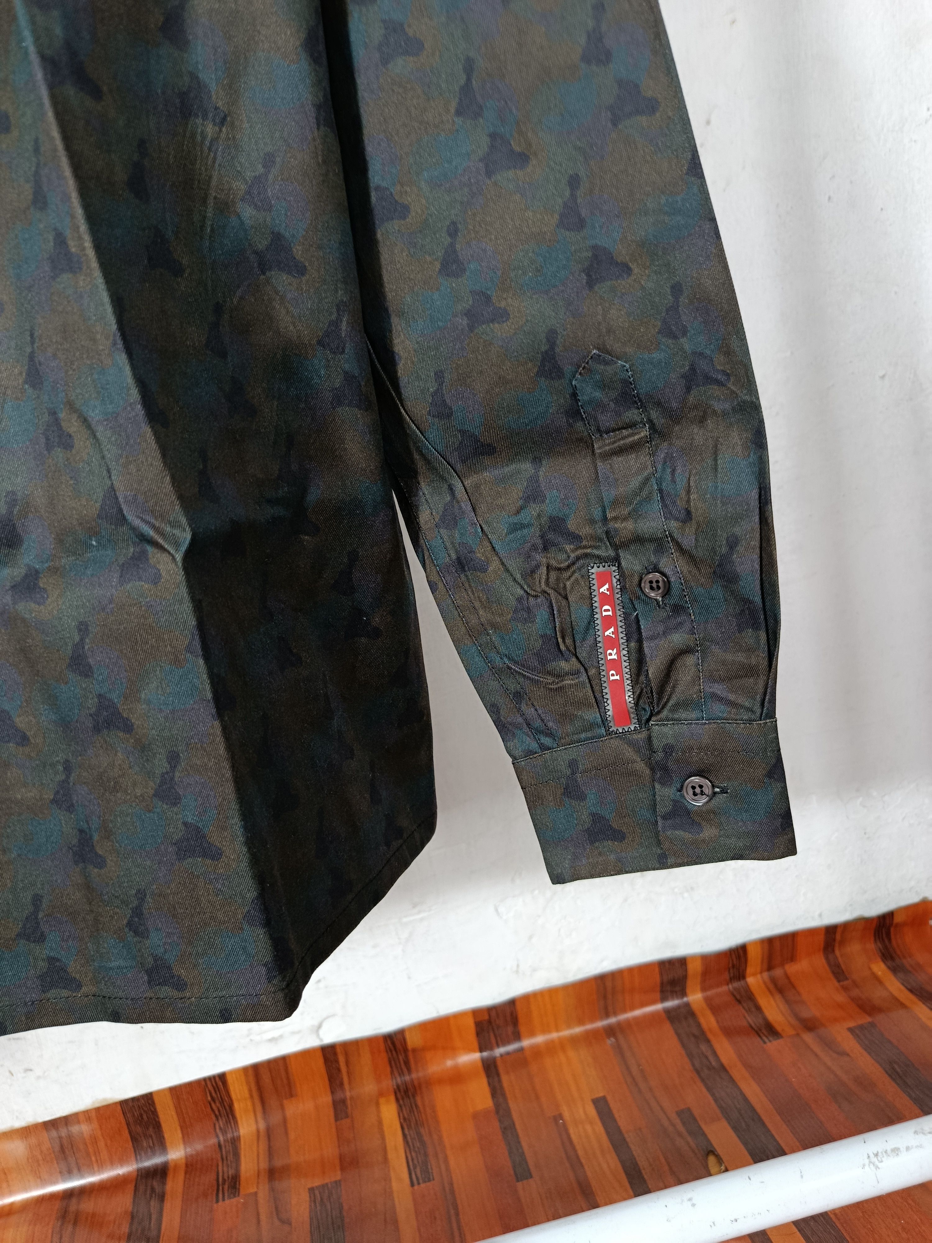 Prada Prada printed Shirts Size US L / EU 52-54 / 3 - 8 Thumbnail