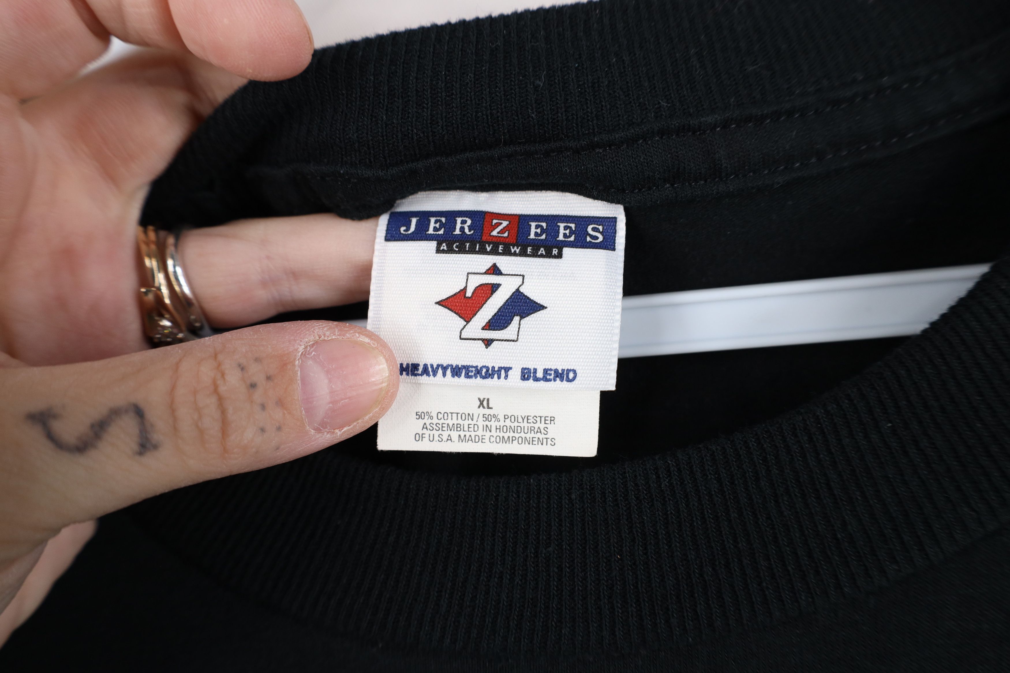 Vintage Vintage 90s Streetwear Heavyweight Short Sleeve T-Shirt Size US XL / EU 56 / 4 - 8 Thumbnail