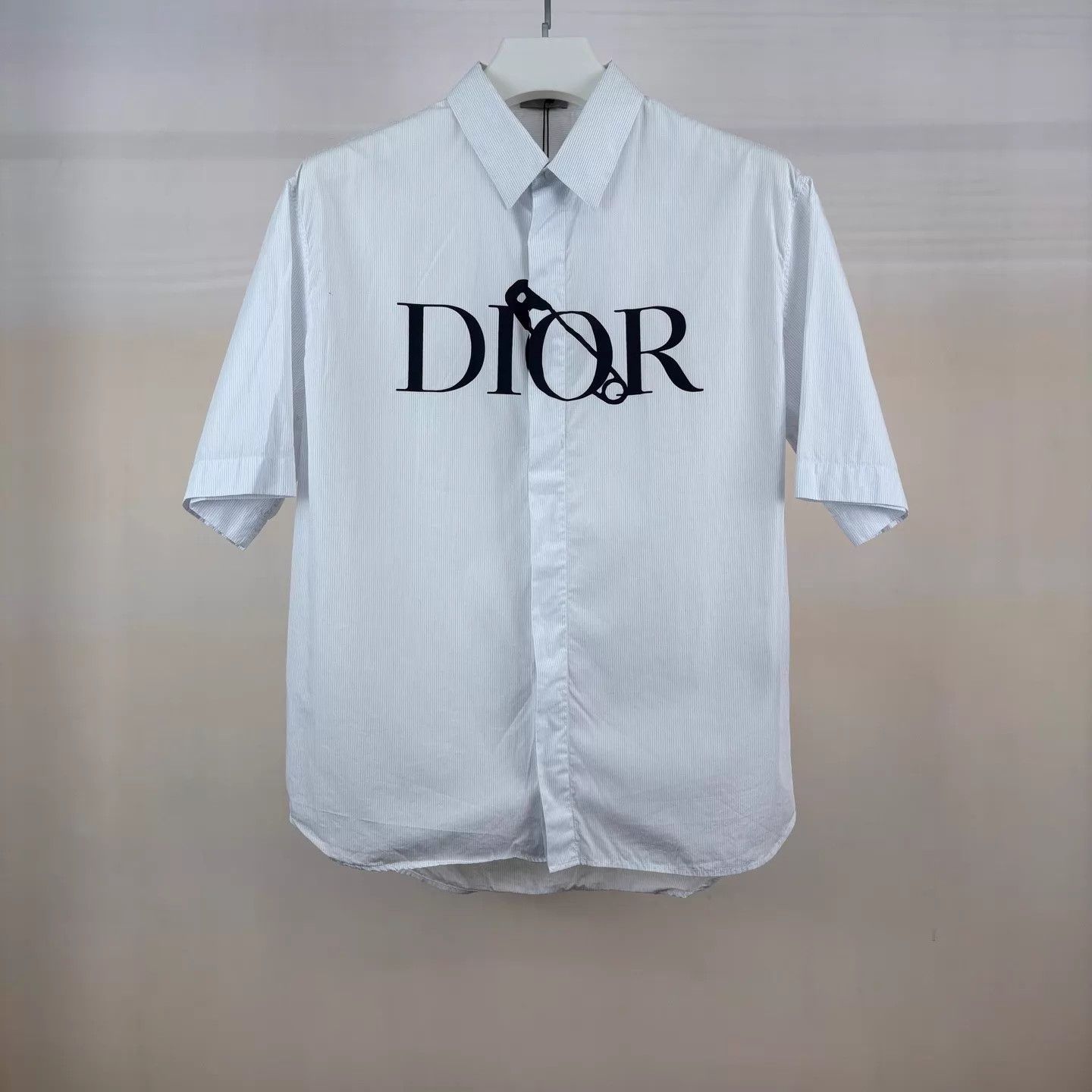 Dior Dior Pin Logo Short Sleeve Shirt 41 100% Cotton Size US L / EU 52-54 / 3 - 1 Thumbnail