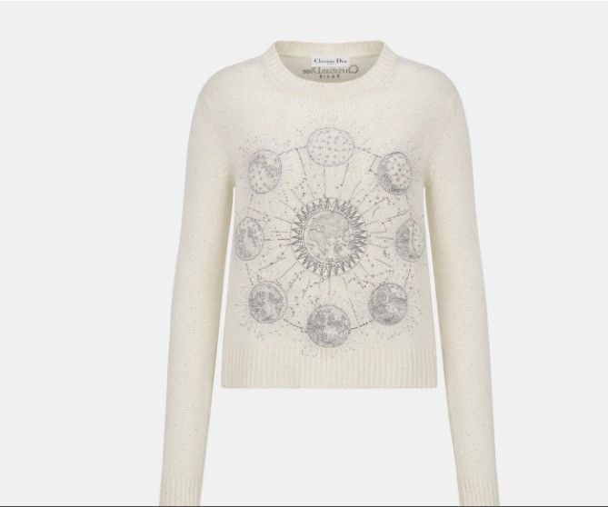 o1w1db10425 424S57A Embroidered Sweater in White