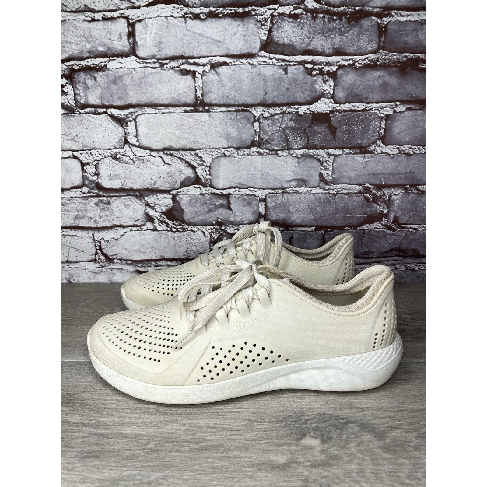 Crocs Crocs LiteRide Pacer Sneakers Shoes Women’s 11 Waterproof Pe Size US 11 / IT 41 - 1 Thumbnail