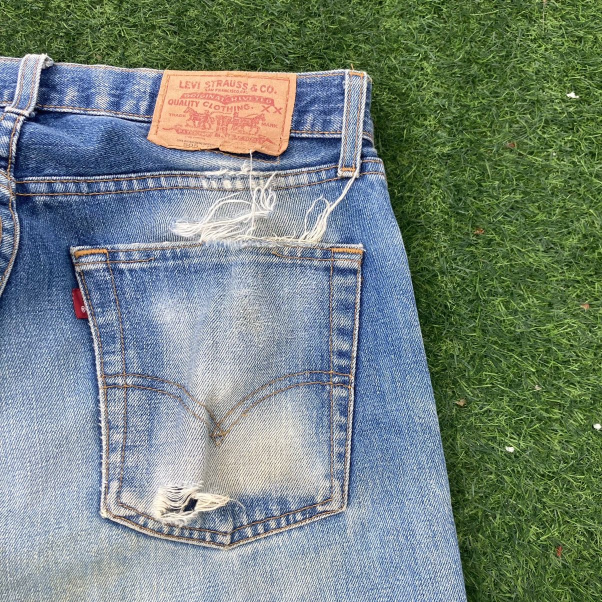 Levi's × Levi's Vintage Clothing × Vintage VINTAGE LEVI’S 505 SINGLE R DISTRESSED JEANS Size US 31 - 8 Thumbnail