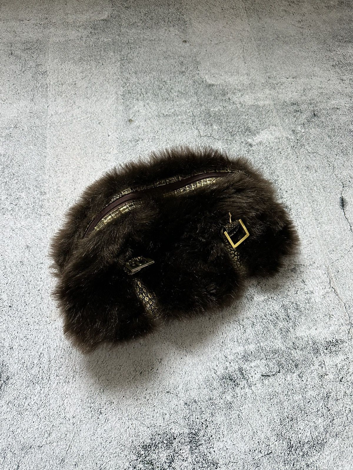Japanese Brand Faux Fur Handle Bag Japanase Diesel Style Y2K Size ONE SIZE - 1 Thumbnail