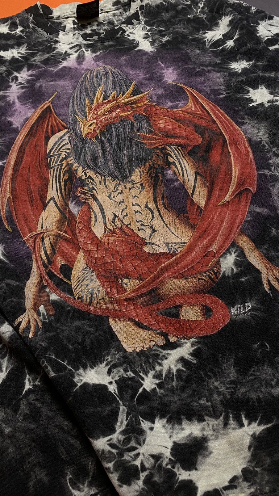 Band Tees Sexy woman’s dragon vintage t-shirt Size US L / EU 52-54 / 3 - 4 Thumbnail