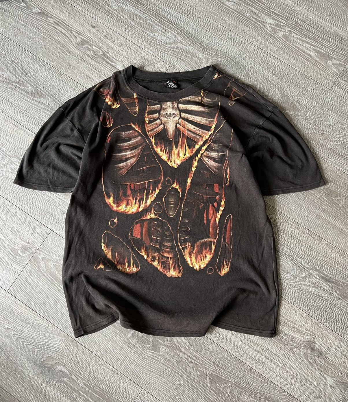 Vintage Vintage 💥 Spiral Avant Garde Tee Size US XXL / EU 58 / 5 - 1 Thumbnail