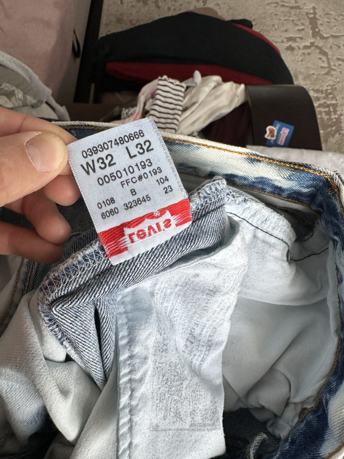 Levi's Vintage Levi’s 501 Tie-Die Bleached Custom Denim Mens Jeans Size US 32 / EU 48 - 15 Thumbnail