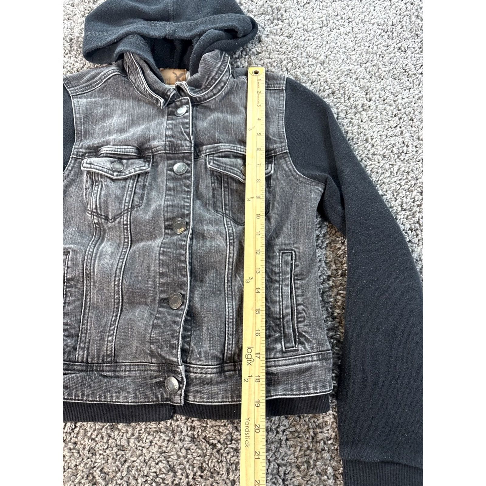 American Eagle Outfitters VINTAGE American Eagle Denim Jacket Womens S Black Hooded Button Streetwear Y2K Womens Jacket Smoke? Size S / US 4 / IT 40 - 2 Thumbnail
