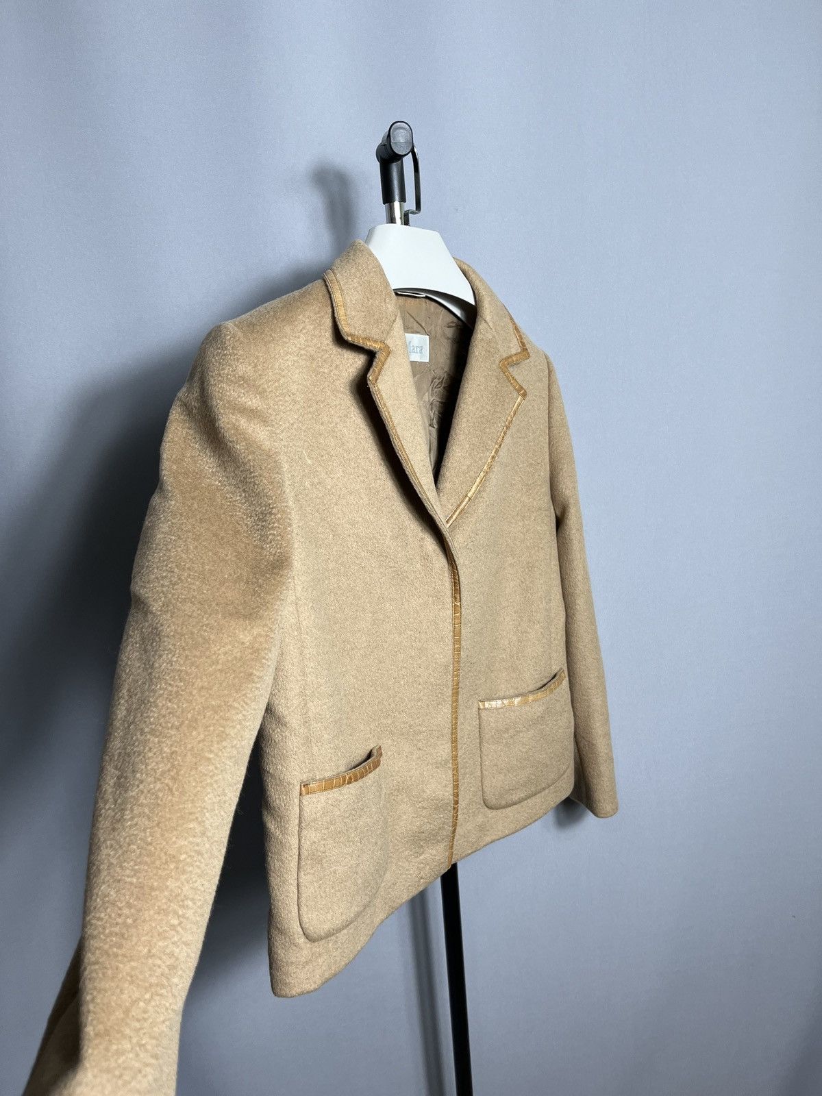 Max Mara max mara camello jacket blazer brown beige woman coat Size L / US 10 / IT 46 - 2 Thumbnail
