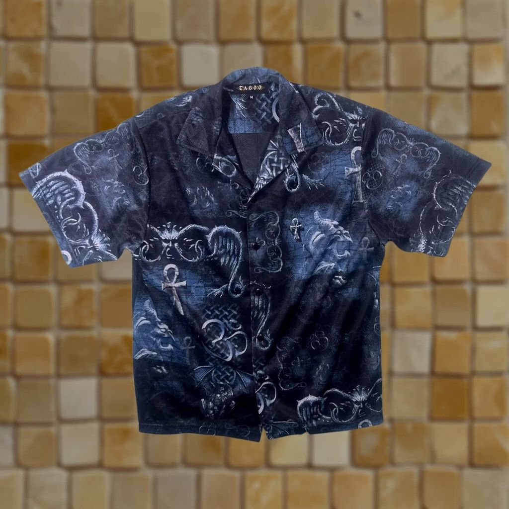 Vintage VINTAGE Taboo Shirt Gothic Polyester Made In USA All-Over Print M Black Mens 00's Button-Up Short Sleeve Size US M / EU 48-50 / 2 - 1 Thumbnail
