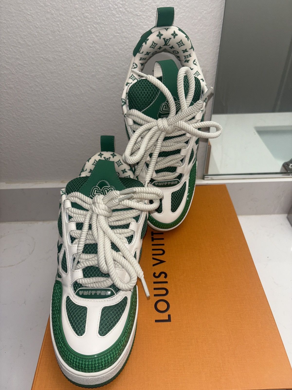 Louis Vuitton Lv skate sneaker Size US 8 / EU 41 - 8 Thumbnail
