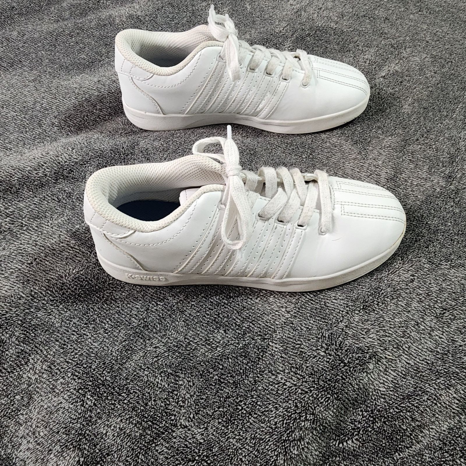 K-Swiss Classic KSwiss sneakers shoes pre-owned Mens size 5.5 b8 Size US 5.5 / EU 38 - 6 Thumbnail