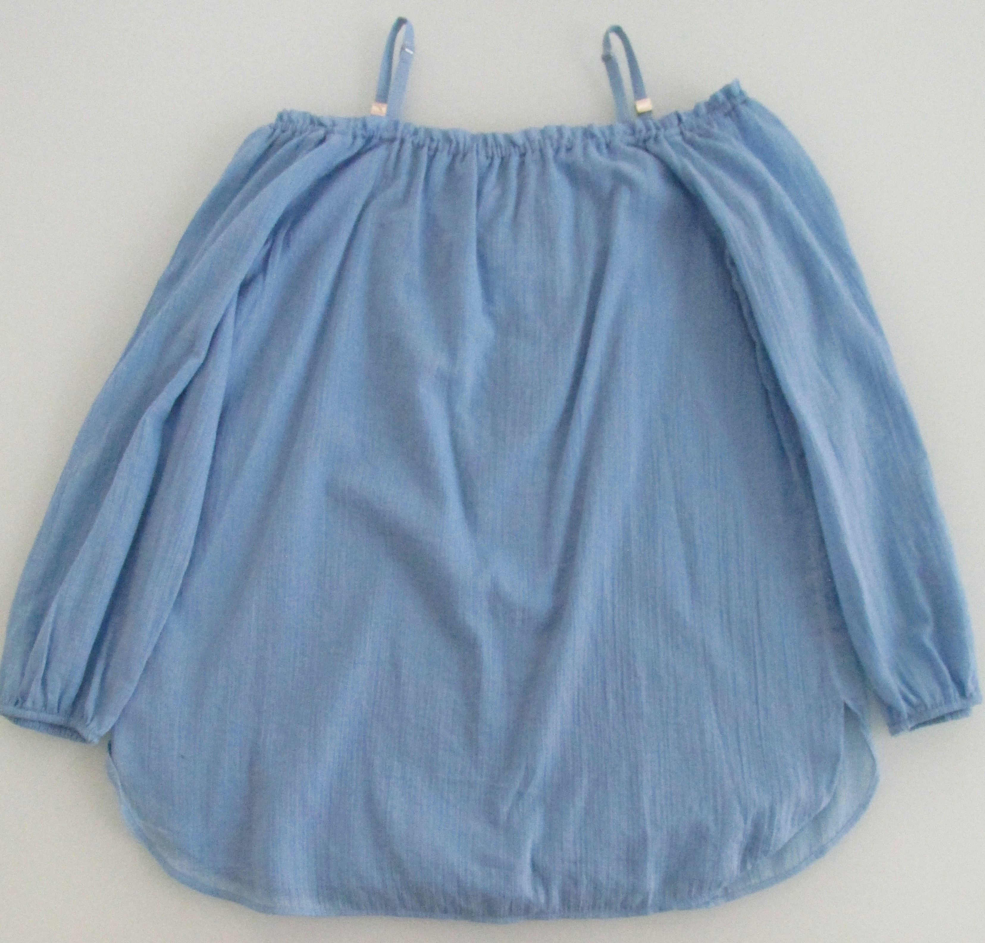 Calvin Klein Calvin Klein (NWT) Women's Off Shoulder Blouse Size Small Size S / US 4 / IT 40 - 6 Thumbnail